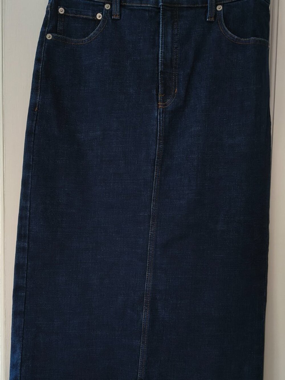 Banana Republic denham pencil skirt size 6 worn once